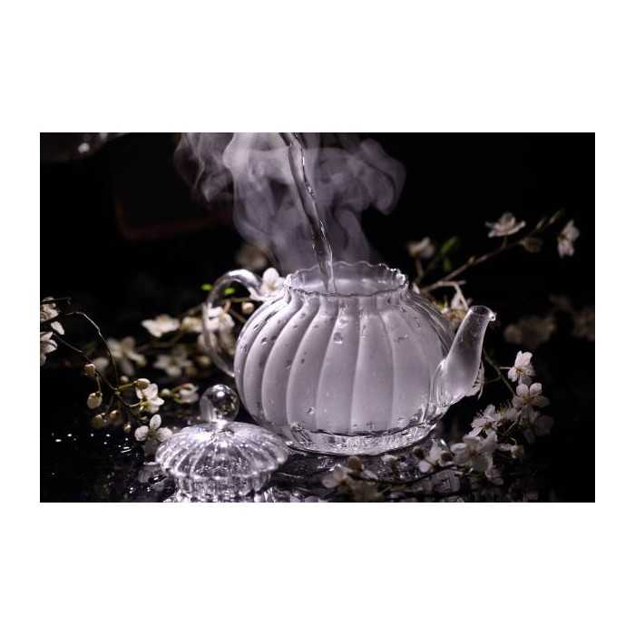 Chiseled borosilicate glass teapot with glass infuser