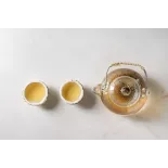 Borosilicate glass teapot with infuser and bamboo handle