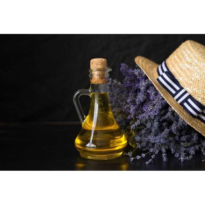 Essential oil of organic fine lavender flowers PDO from Provence - ...