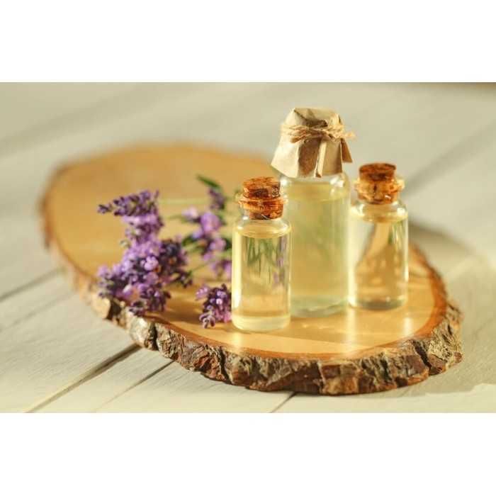 Essential oil of organic fine lavender flowers PDO from Provence - ...
