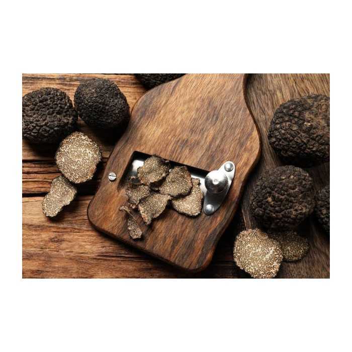 Slices of dried black truffle from Périgord - direct producer