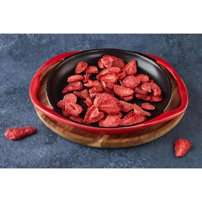 Organic Label rouge dried strawberries from Lot et Garonne - Direct...