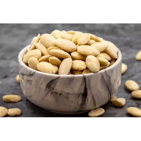 Organic whole raw white peeled almonds from France - Direct producer