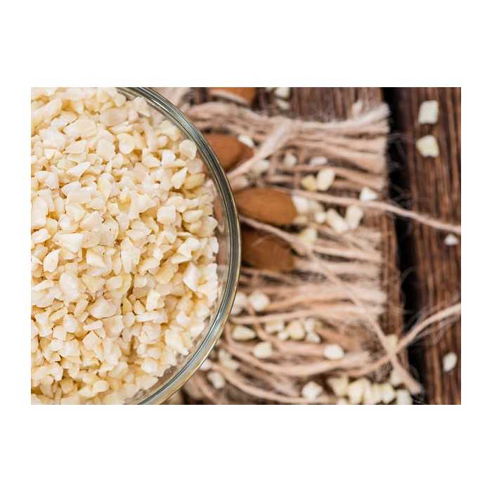 Raw organic chopped almonds from France - Direct producer