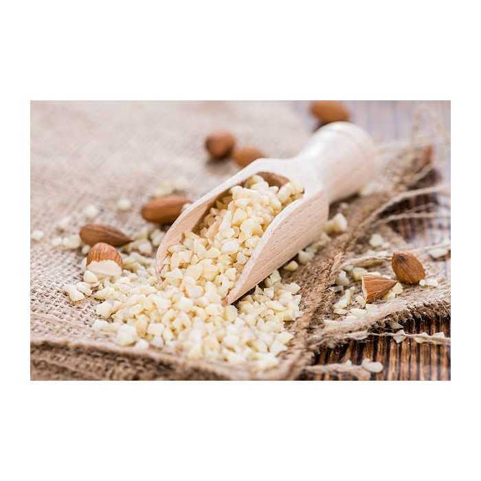 Raw organic chopped almonds from France - Direct producer