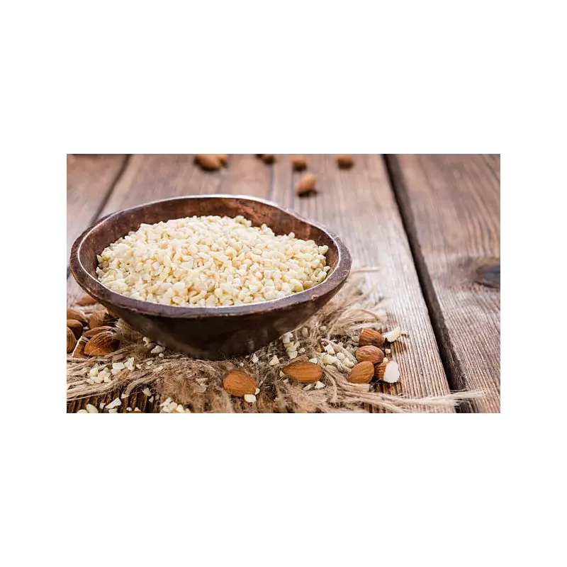 Raw organic chopped almonds from France - Direct producer