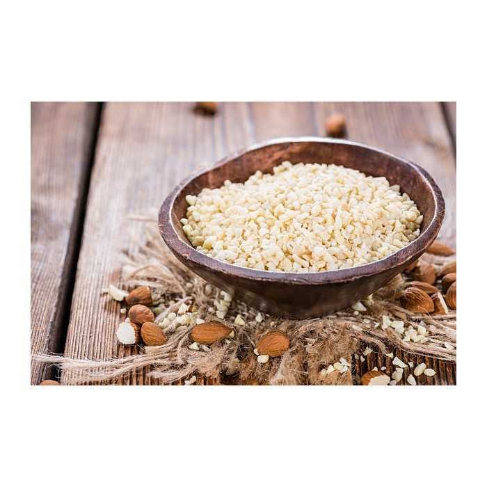 Raw organic chopped almonds from France - Direct producer