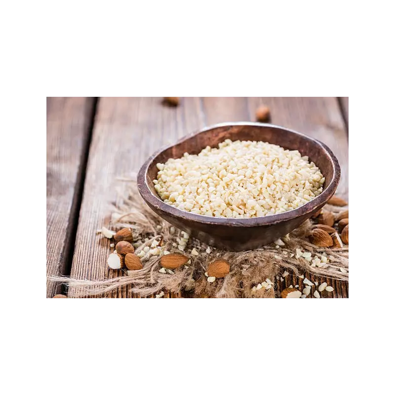 Raw organic chopped almonds from France - Direct producer