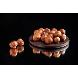 Noisette IGP De Cervione en Corse décortiquée crue entière
