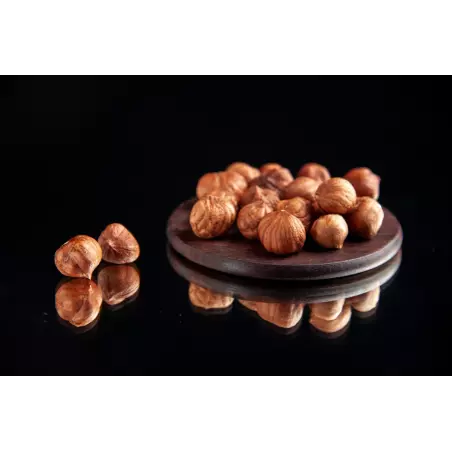 Whole hazelnut PGI From Cervioni in Corsica peeled raw