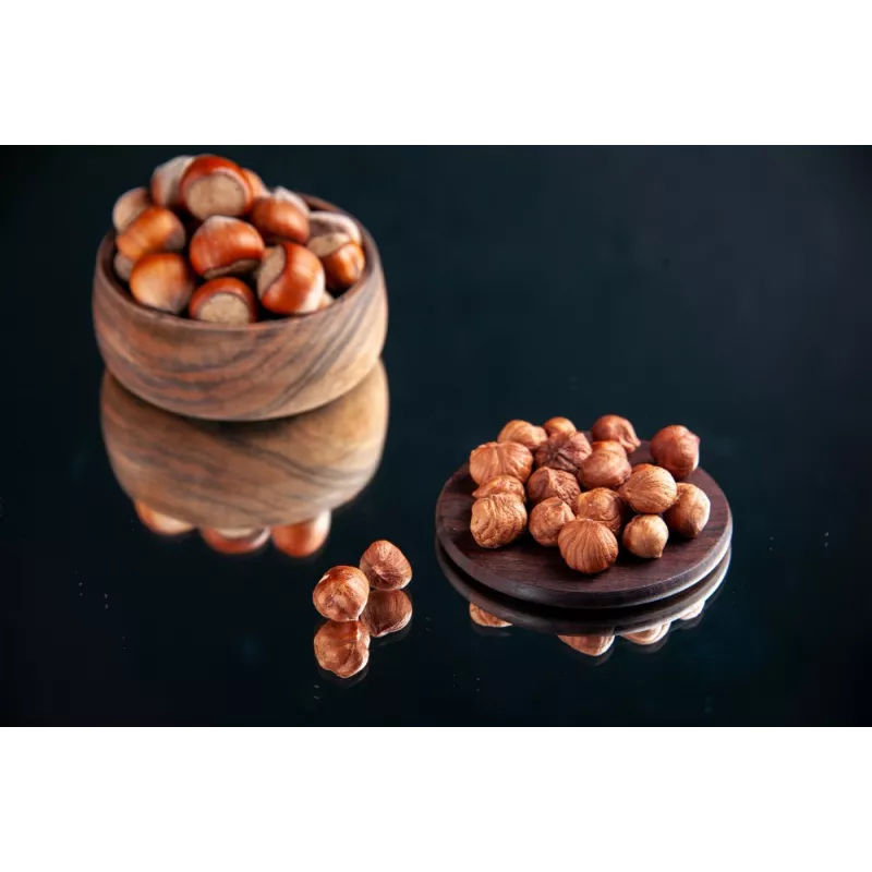 Noisette IGP De Cervione en Corse décortiquée crue entière