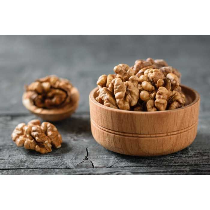 Extra Organic shelled walnut kernels PDO from Perigord - direct pro...