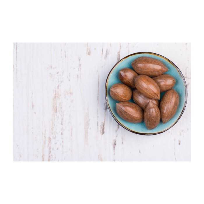 Organic raw pecans in shell from Italy