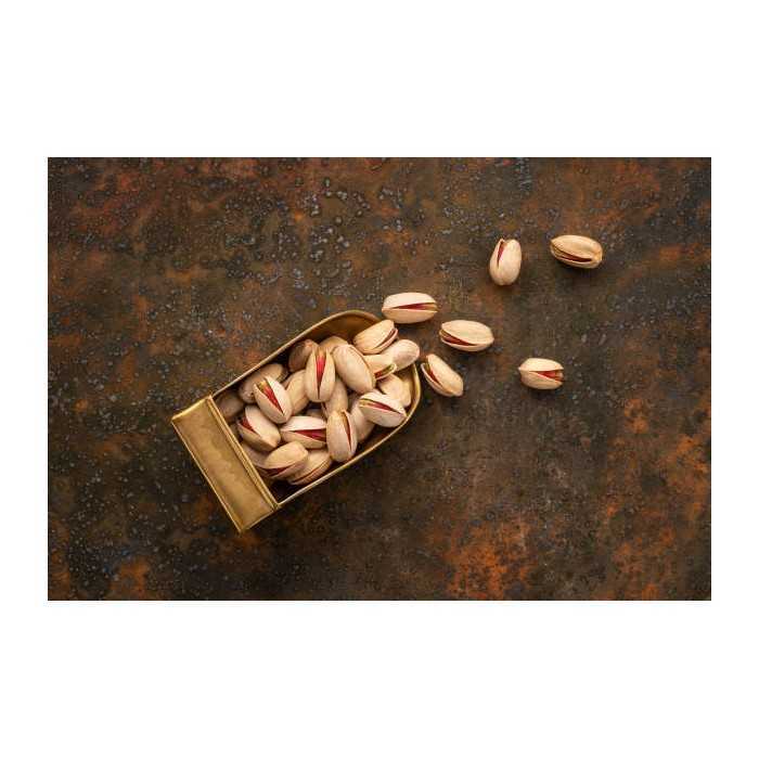 Organic pistachios PDO from Brontë in shell grilled and without sal...