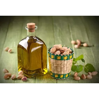 Virgin Organic Pistachio Oil PDO from Brontë in Sicily - Direct pro...