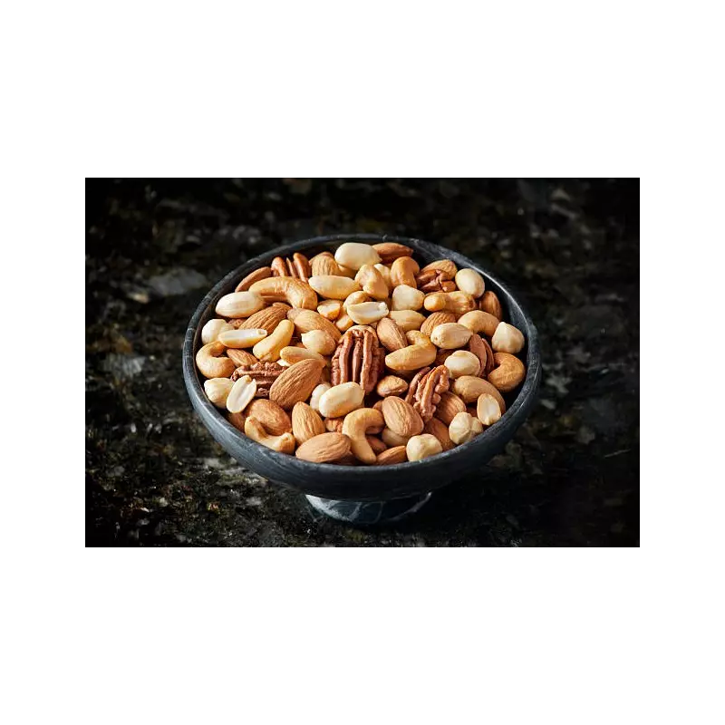 Bite me! - Organic PDO walnut kernel from France, organic pecans, o...