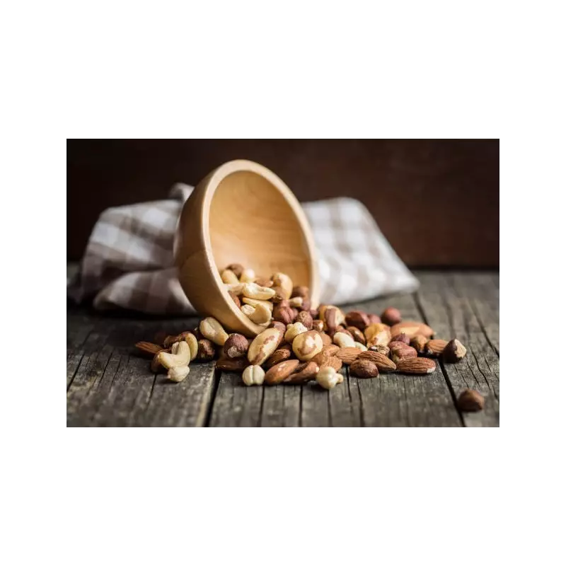Bite me! - Organic PDO walnut kernel from France, organic pecans, o...