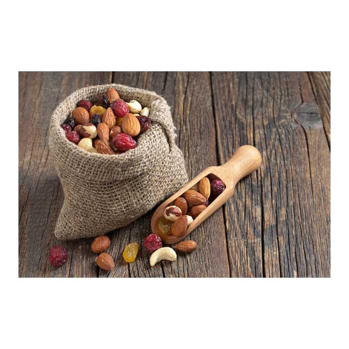 Taste me! - organic hazelnut from France, cashew nuts, cranberries ...