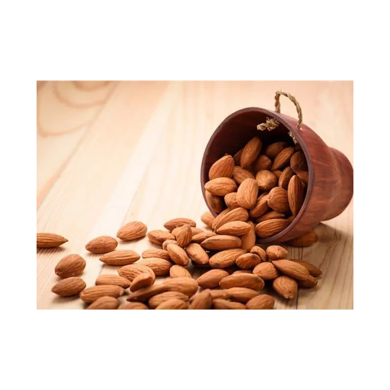 Organic whole raw almonds shelled from Provence - direct producer