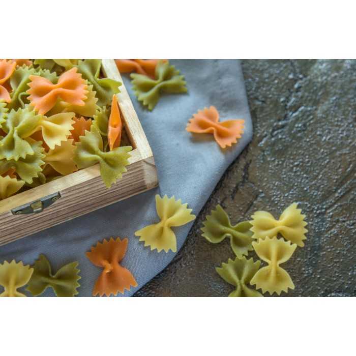 Organic & artisanal Farfalle or butterfly pasta 3 colors from Franc...