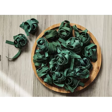 Organic & artisanal tagliatelle with spirulina from France - Direct...