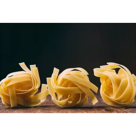 Organic & artisanale tagliatelle with hazelnuts from Italy - Direct...