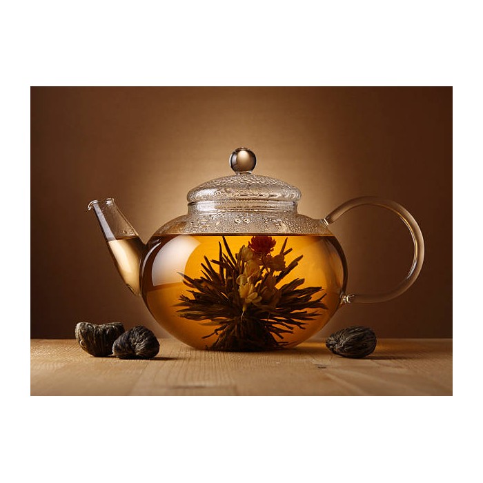 Théière en verre et fleurs de thé au jasmin – Le Monde Des Epices