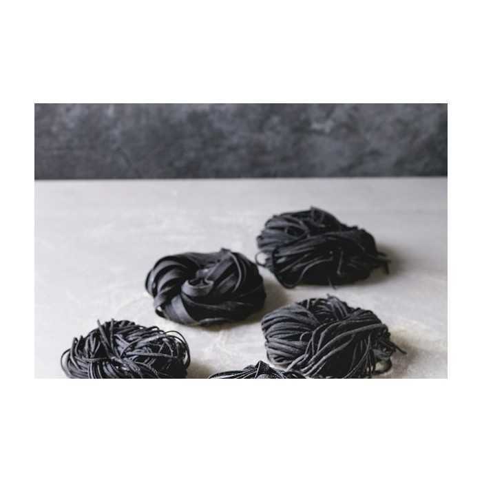 Organic & artisanal tagliatelle with squid ink from France - direct...