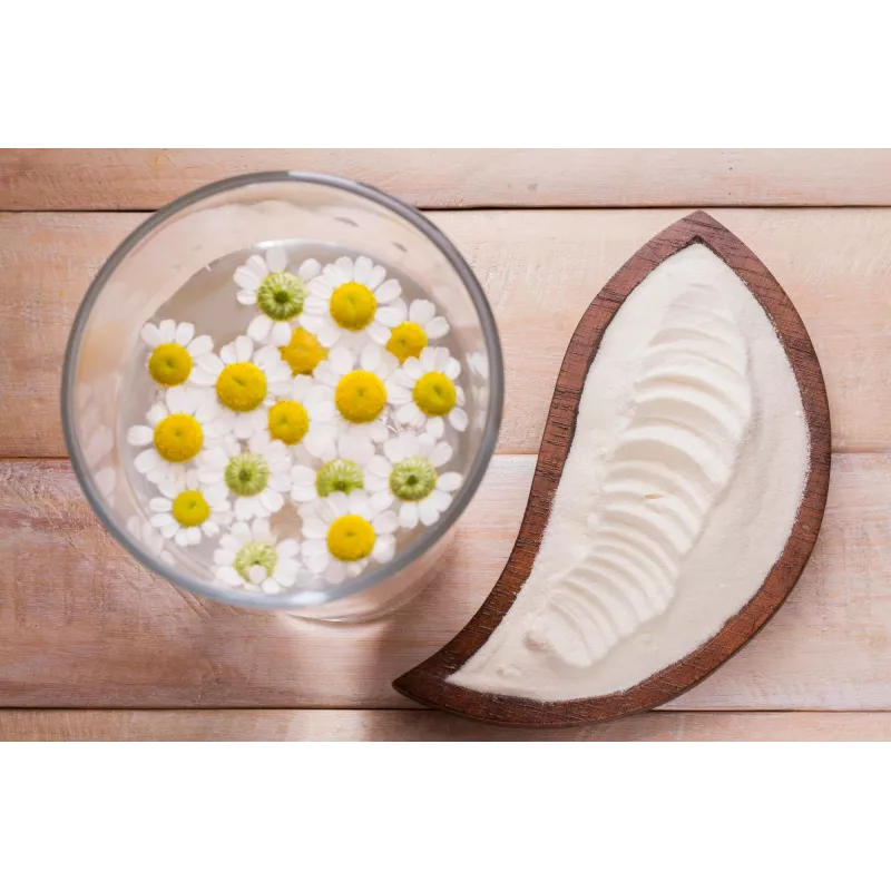 Organic chamomile flowers in pure powder From France - Direct producer
