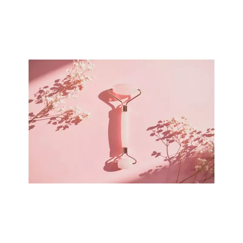 Pure pink quartz beauty roller for the face - Handmade