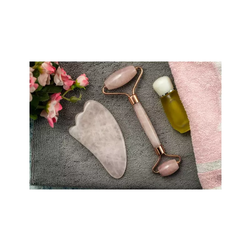 Pure pink quartz gua sha & beauty roller for face - Handmade
