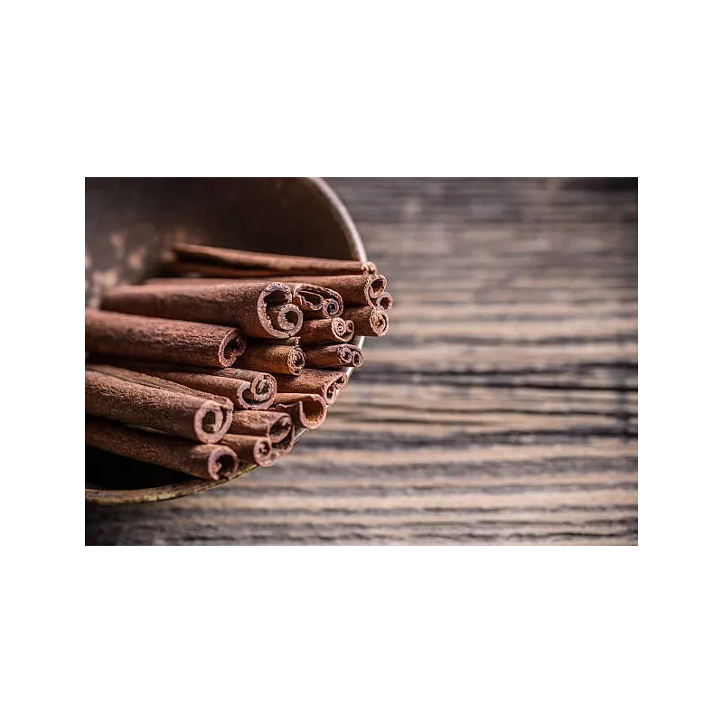 Organic cassia cinnamon stick or Saigon cinnamon from Vietnam - Pre...