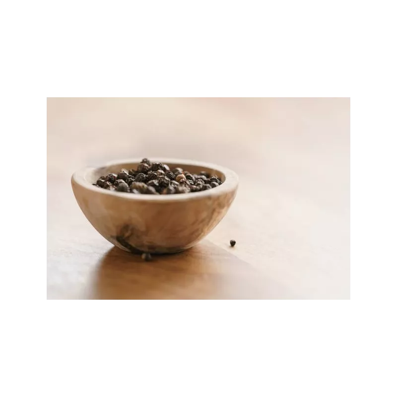 Organic fairtrade smoked black pepper PGI from Kampot - direct prod...