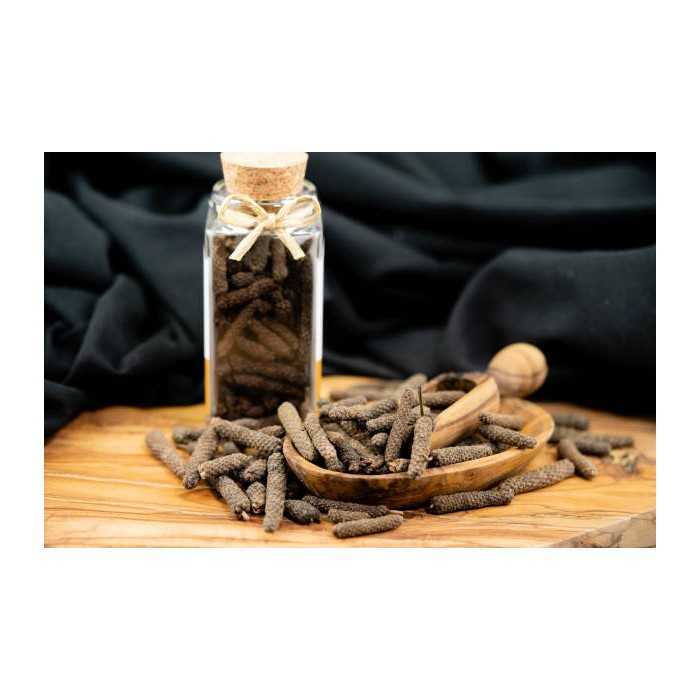 Organic fairtrade black piper longum PGI from Kampot - direct producer