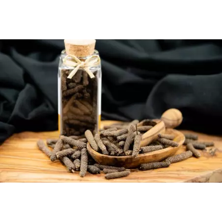 Organic fairtrade black piper longum PGI from Kampot - direct producer