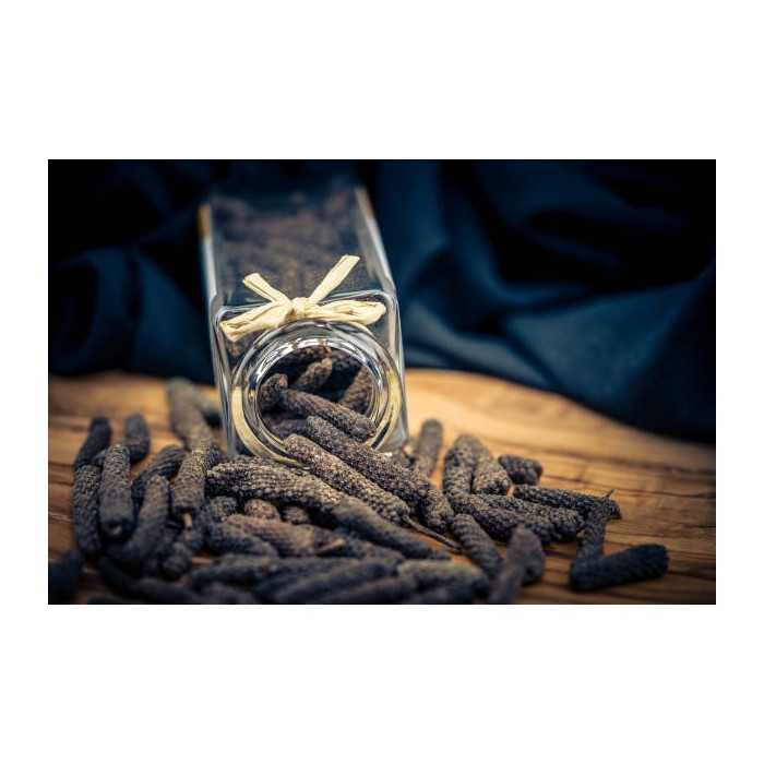 Organic fairtrade black piper longum PGI from Kampot - direct producer