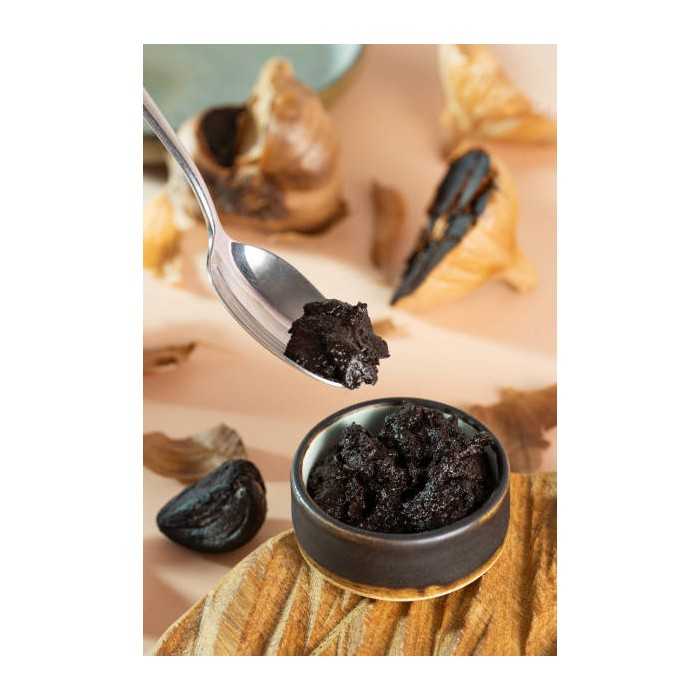 Organic black garlic paste PGI from Lomagne in France - Direct Prod...